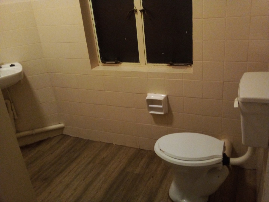 To Let 2 Bedroom Property for Rent in Eldoraigne Gauteng