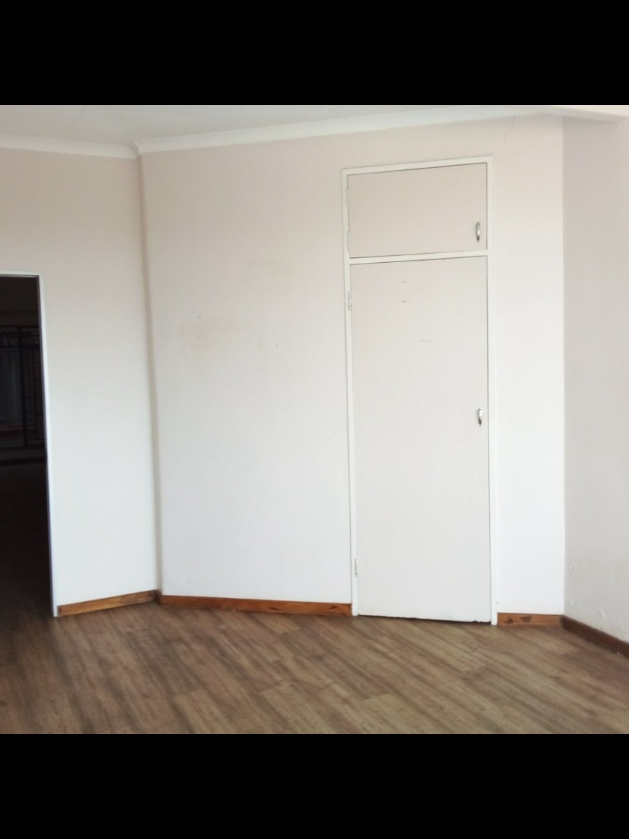 To Let 2 Bedroom Property for Rent in Eldoraigne Gauteng
