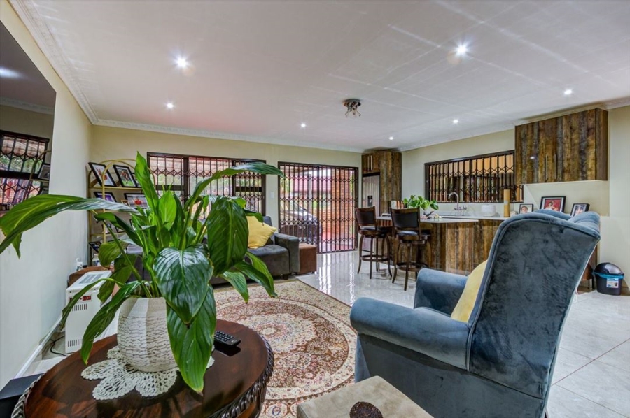 3 Bedroom Property for Sale in Klippoortje Gauteng