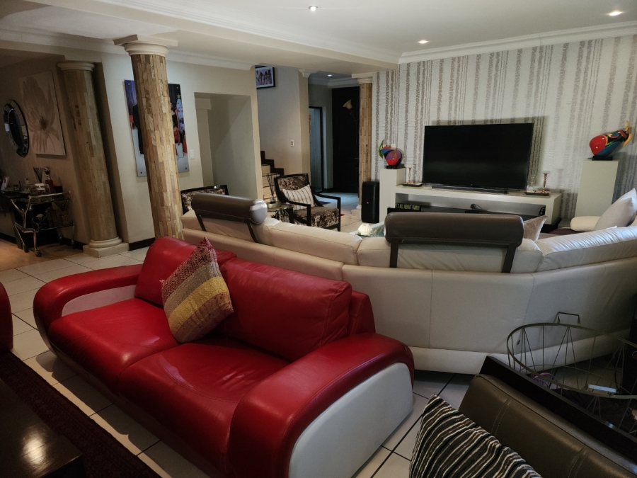 4 Bedroom Property for Sale in Bryanston Gauteng