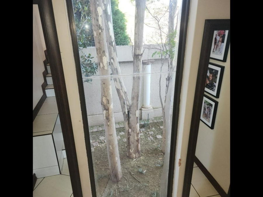 4 Bedroom Property for Sale in Bryanston Gauteng