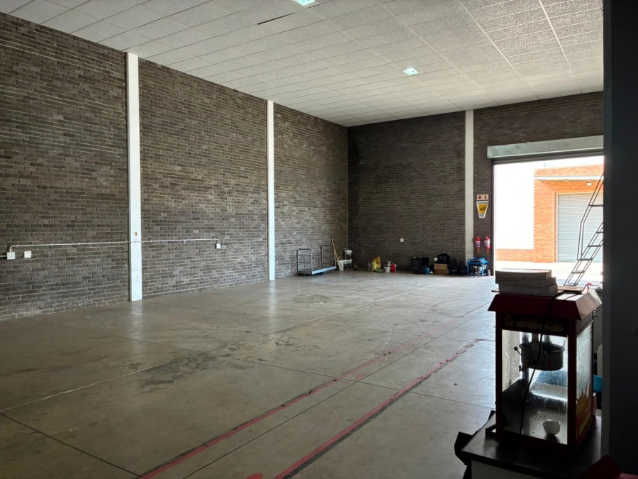 To Let Commercial Property for Rent in Stormill Gauteng