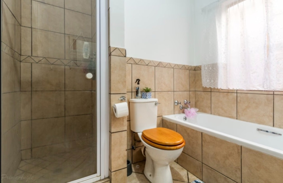 2 Bedroom Property for Sale in Equestria Gauteng
