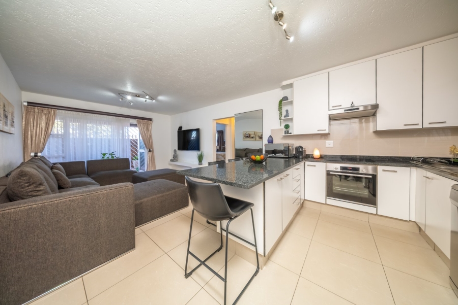  Bedroom Property for Sale in Wannenburghoogte Gauteng