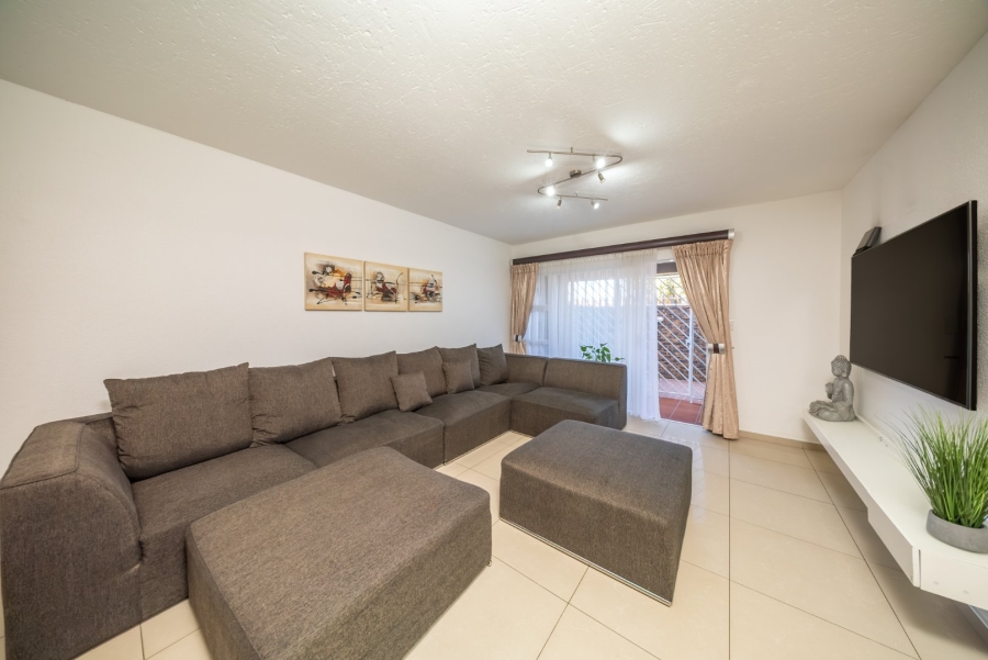  Bedroom Property for Sale in Wannenburghoogte Gauteng