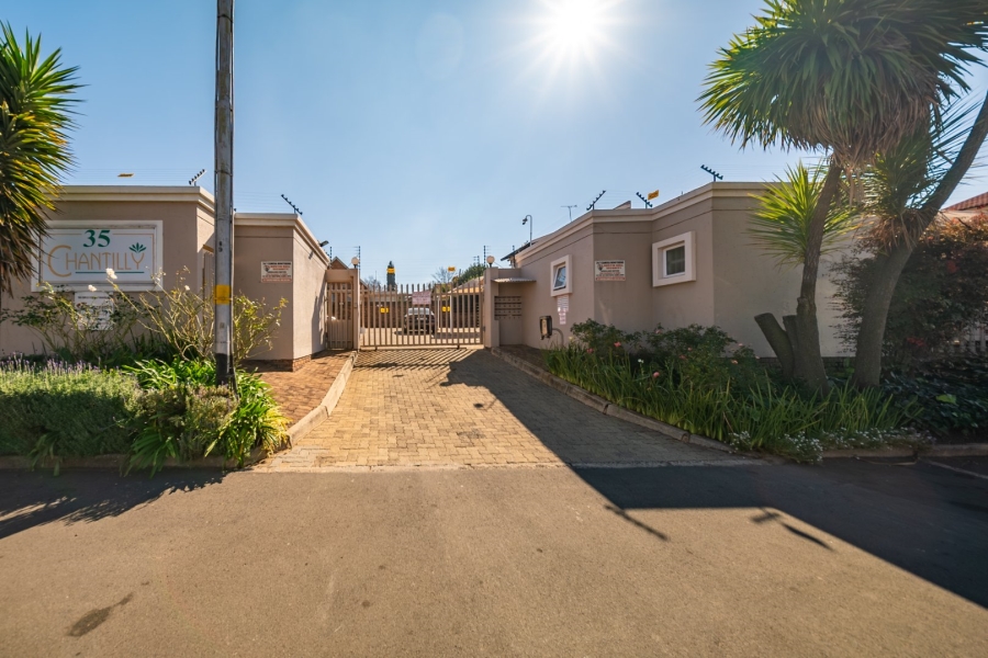  Bedroom Property for Sale in Wannenburghoogte Gauteng