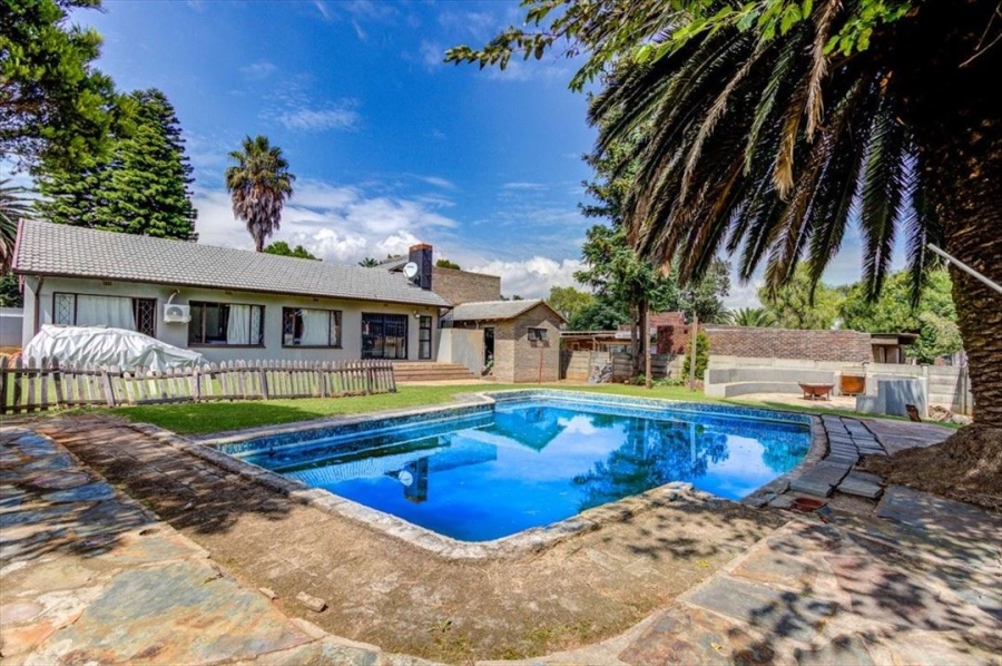 3 Bedroom Property for Sale in Birch Acres Gauteng