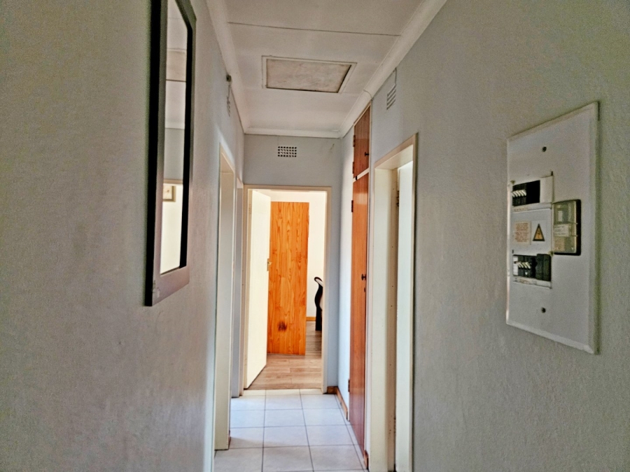 3 Bedroom Property for Sale in Birchleigh North Gauteng