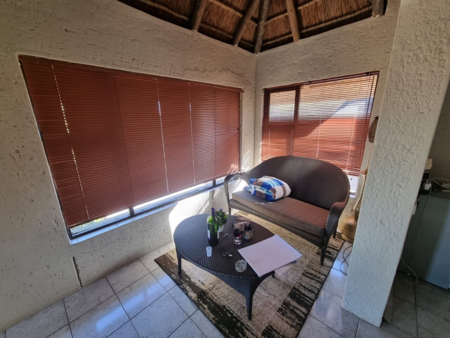 To Let 3 Bedroom Property for Rent in Vaaloewer Gauteng