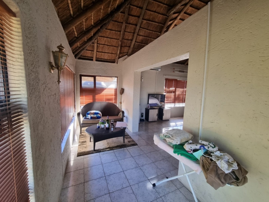 To Let 3 Bedroom Property for Rent in Vaaloewer Gauteng
