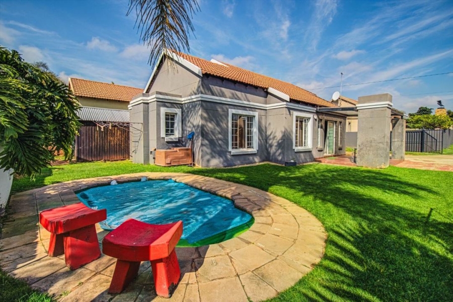 4 Bedroom Property for Sale in Terenure Gauteng