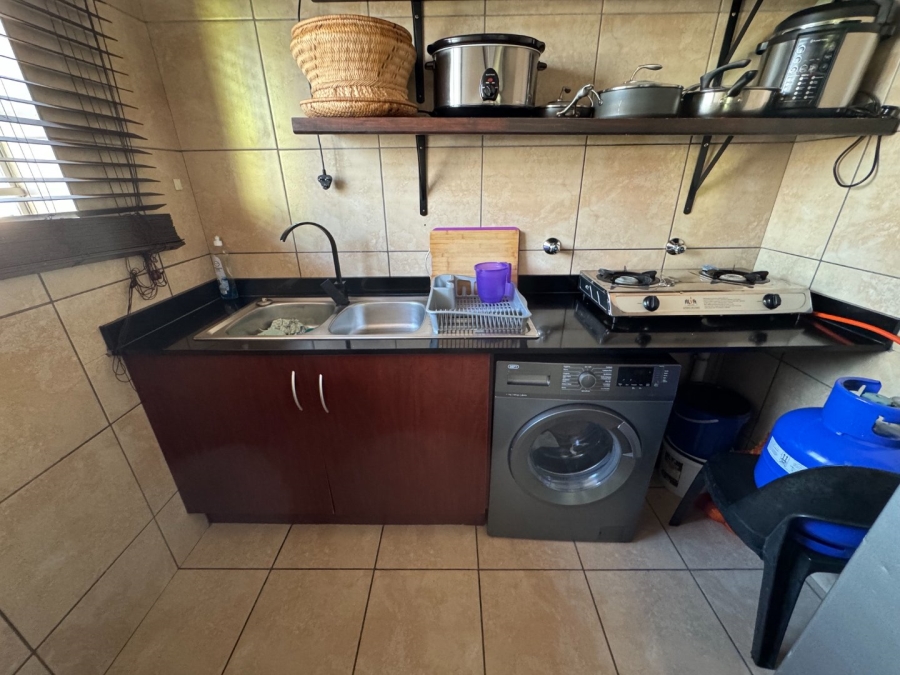 3 Bedroom Property for Sale in Glen Marais Gauteng
