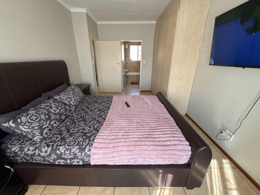 3 Bedroom Property for Sale in Glen Marais Gauteng