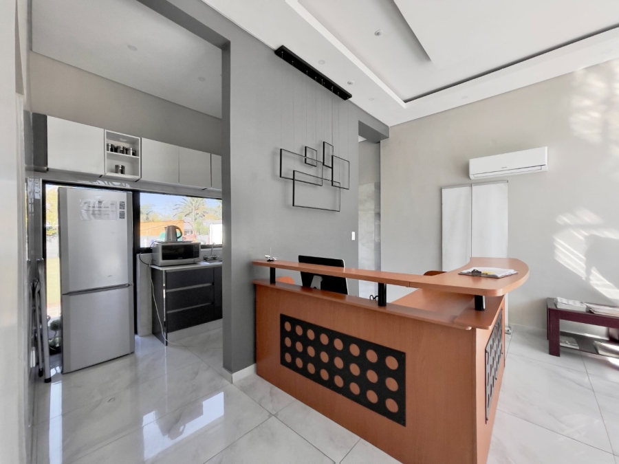 To Let Commercial Property for Rent in Parkdene Gauteng