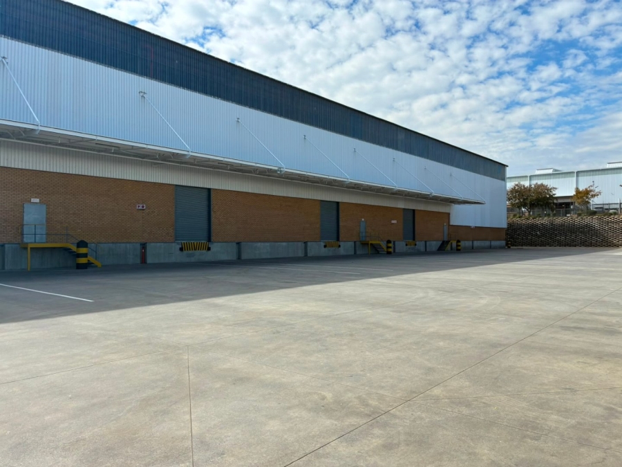 To Let Commercial Property for Rent in Gosforth Park Gauteng