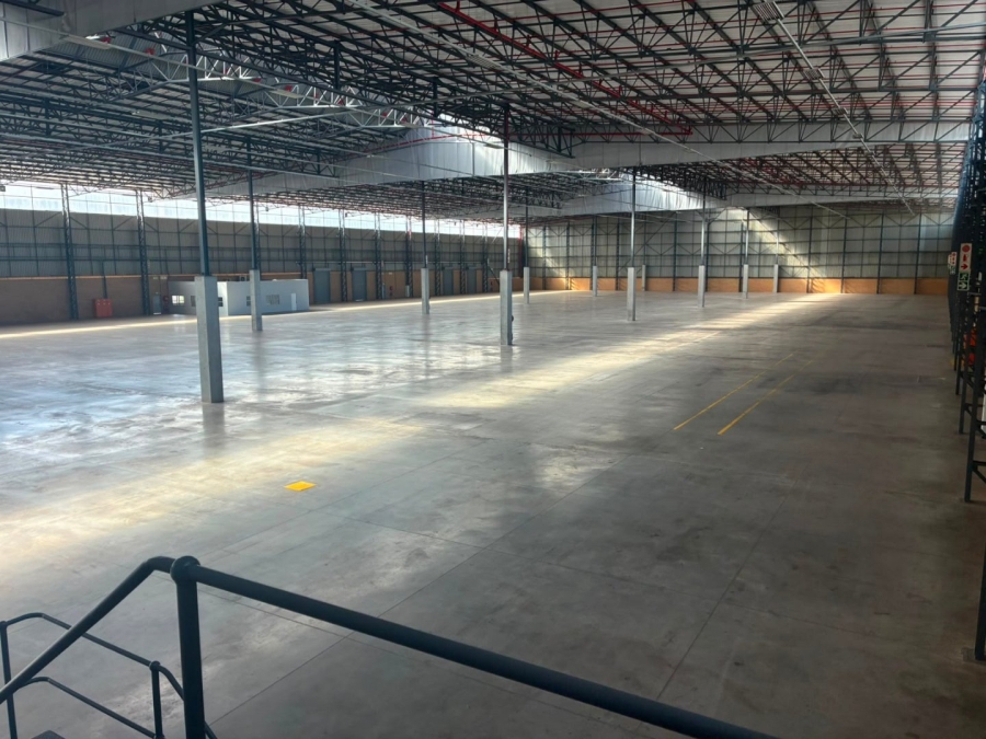 To Let Commercial Property for Rent in Gosforth Park Gauteng