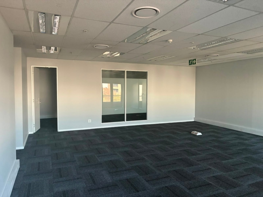 To Let Commercial Property for Rent in Gosforth Park Gauteng