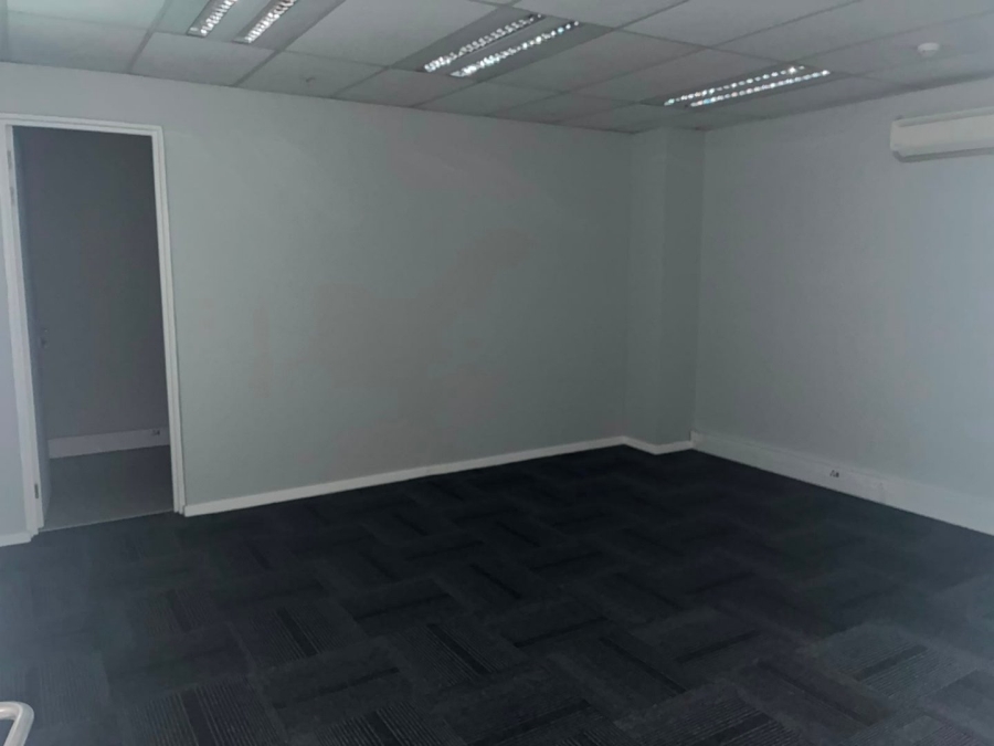 To Let Commercial Property for Rent in Gosforth Park Gauteng
