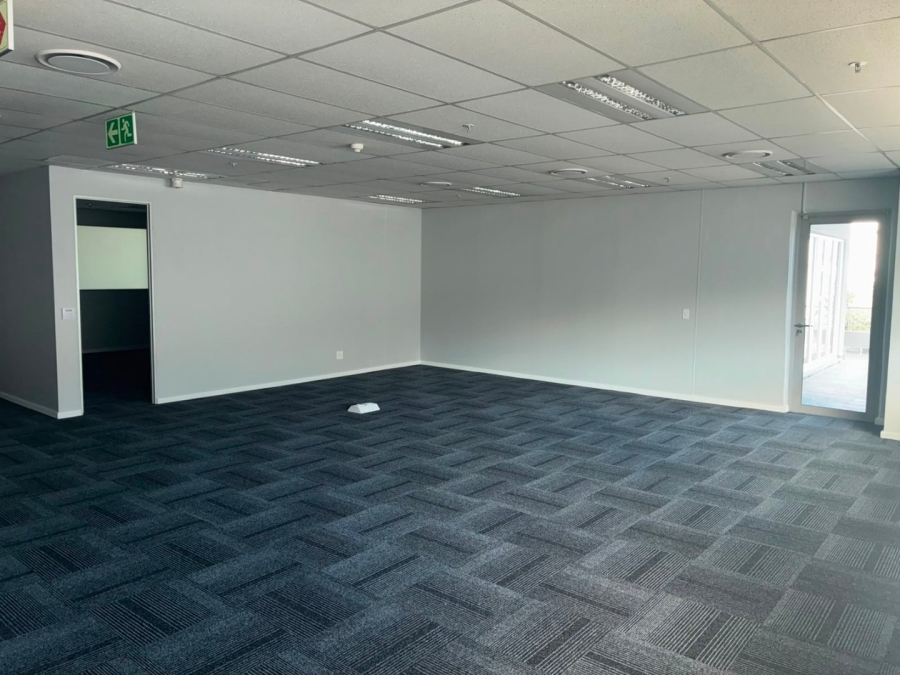 To Let Commercial Property for Rent in Gosforth Park Gauteng