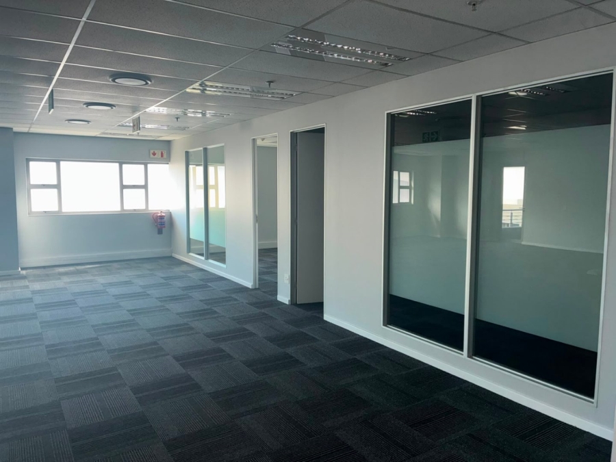 To Let Commercial Property for Rent in Gosforth Park Gauteng