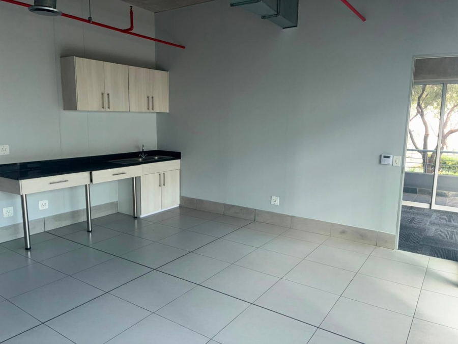 To Let Commercial Property for Rent in Gosforth Park Gauteng