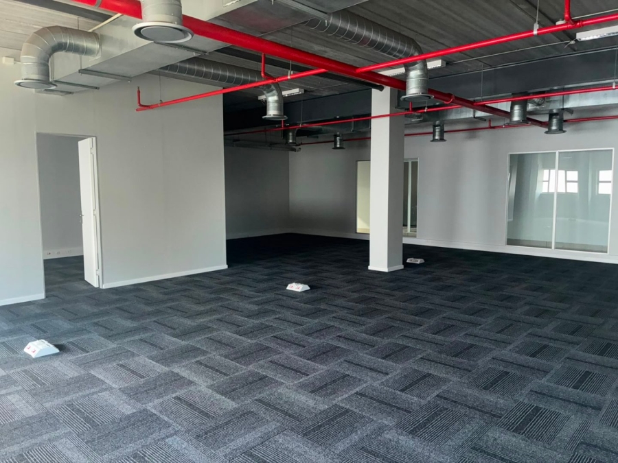 To Let Commercial Property for Rent in Gosforth Park Gauteng