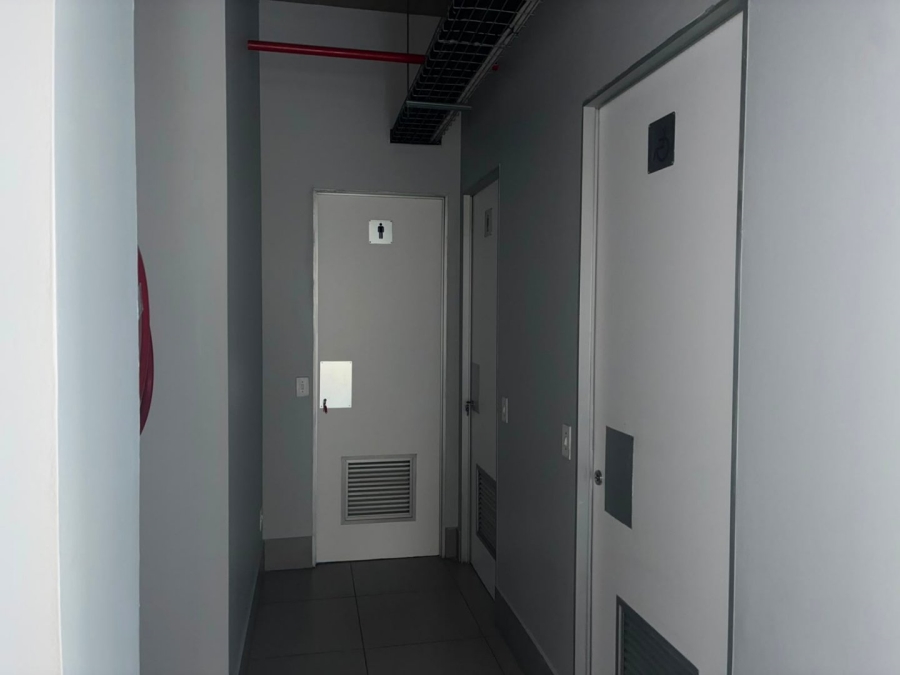 To Let Commercial Property for Rent in Gosforth Park Gauteng