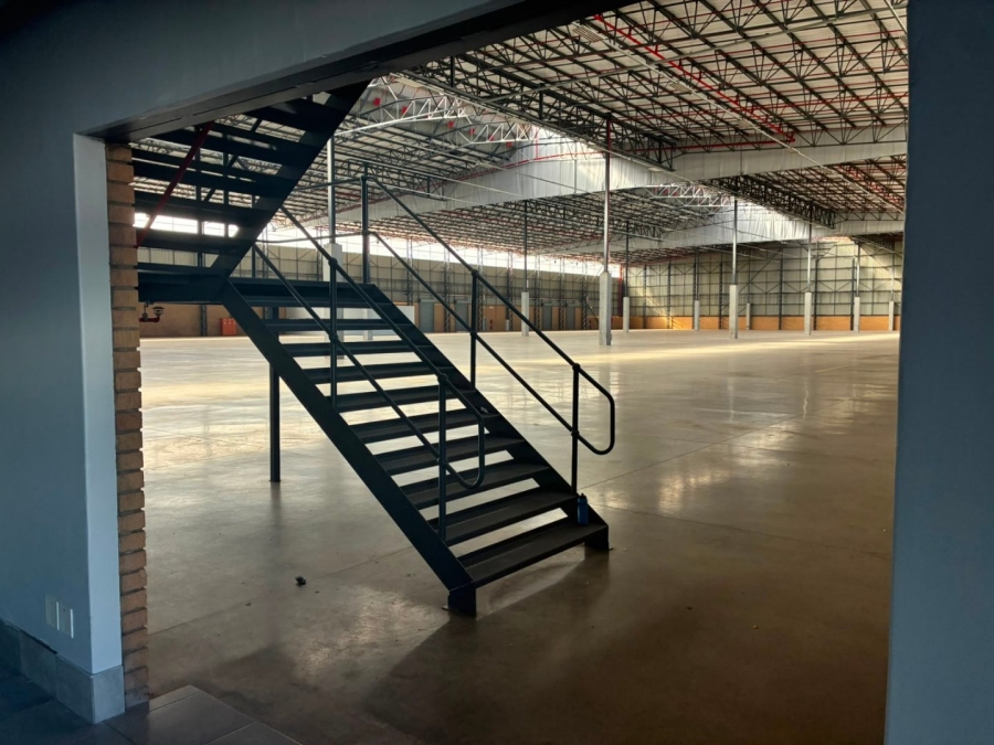To Let Commercial Property for Rent in Gosforth Park Gauteng