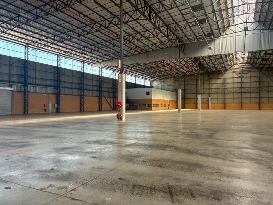 To Let Commercial Property for Rent in Gosforth Park Gauteng