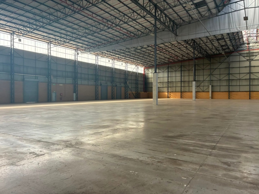 To Let Commercial Property for Rent in Gosforth Park Gauteng