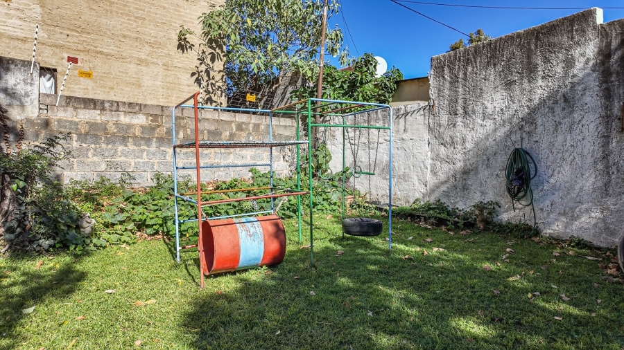 4 Bedroom Property for Sale in Orange Grove Gauteng