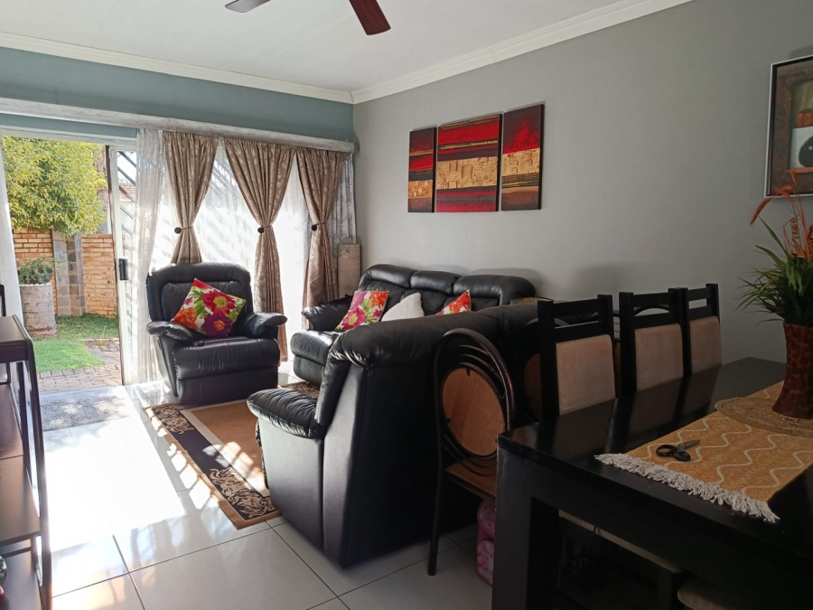 3 Bedroom Property for Sale in Heuwelsig Estate Gauteng