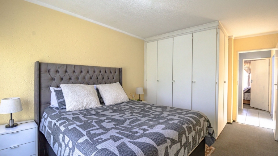 2 Bedroom Property for Sale in Marais Steyn Park Gauteng