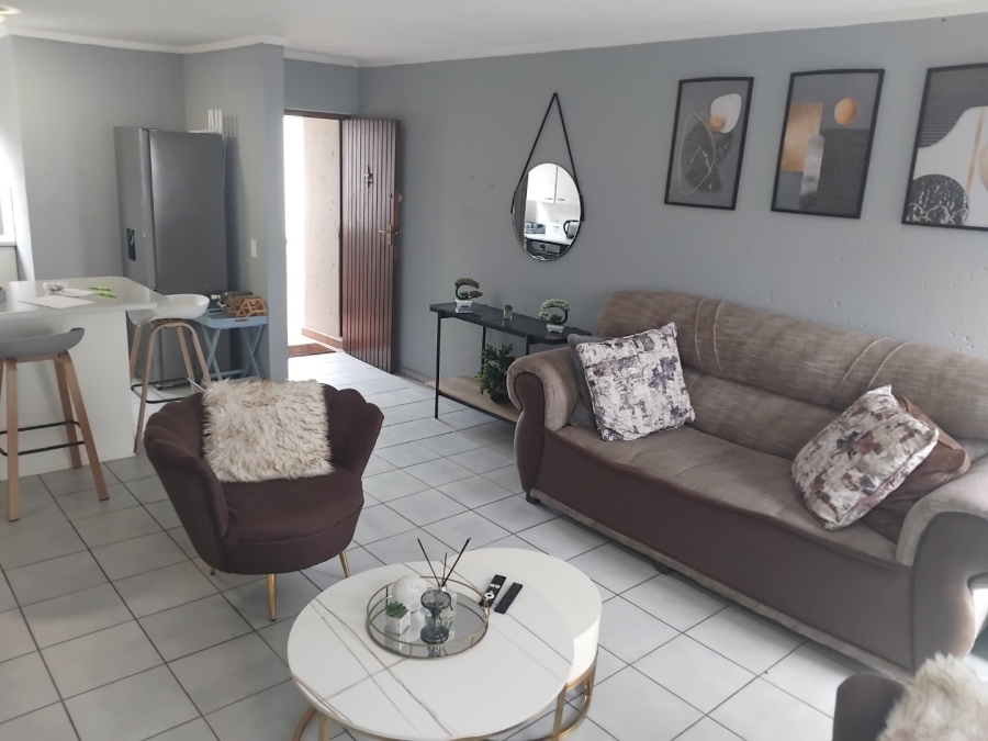 2 Bedroom Property for Sale in Marais Steyn Park Gauteng