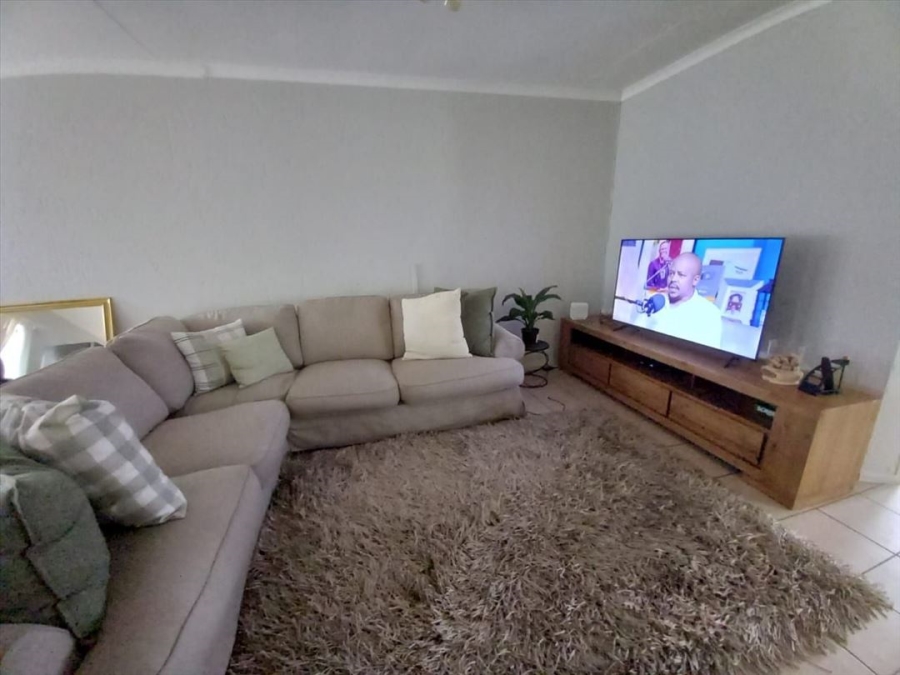 2 Bedroom Property for Sale in Birchleigh Gauteng