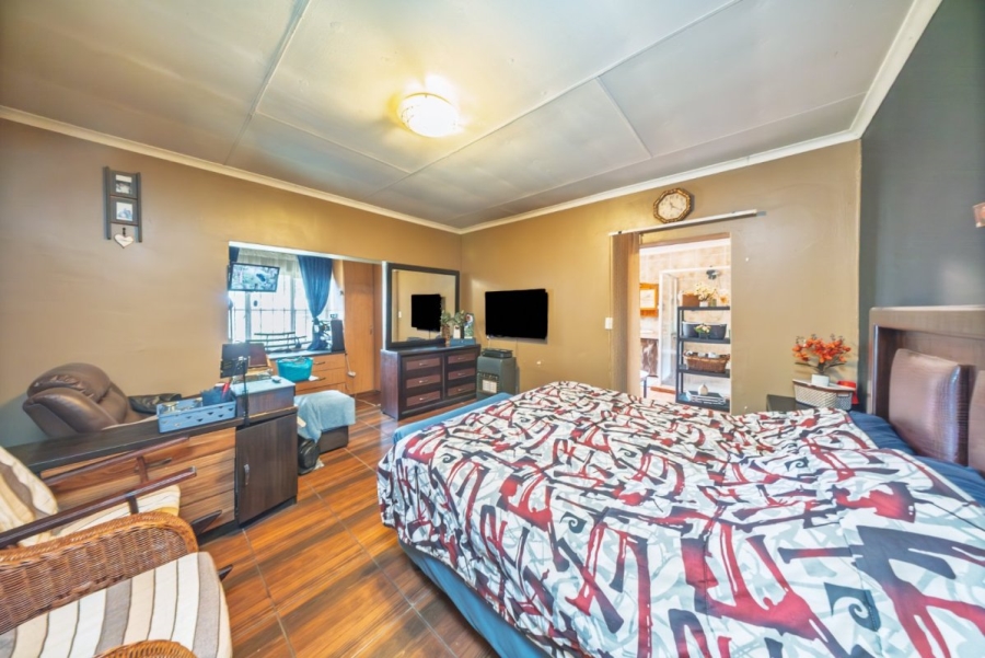 3 Bedroom Property for Sale in Edenvale Central Gauteng