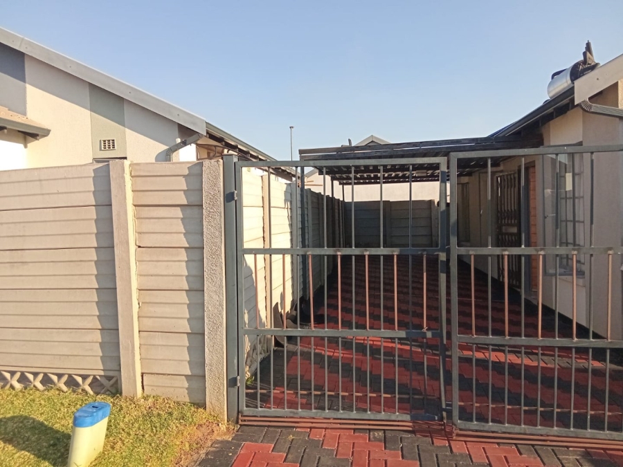 3 Bedroom Property for Sale in Sky City Gauteng