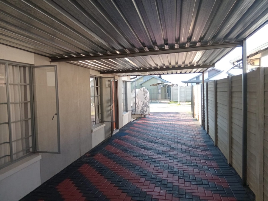 3 Bedroom Property for Sale in Sky City Gauteng