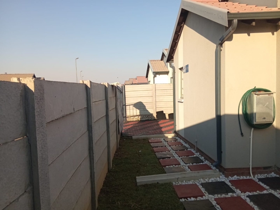 3 Bedroom Property for Sale in Sky City Gauteng