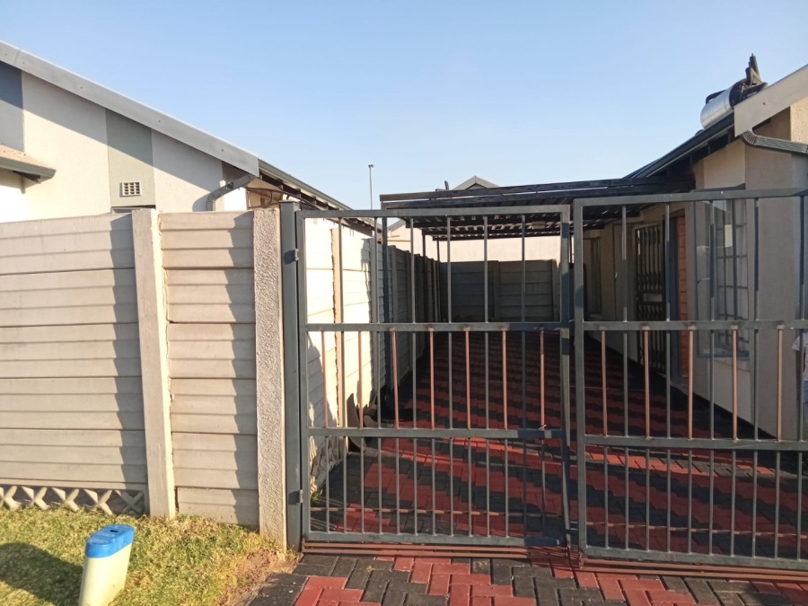3 Bedroom Property for Sale in Sky City Gauteng