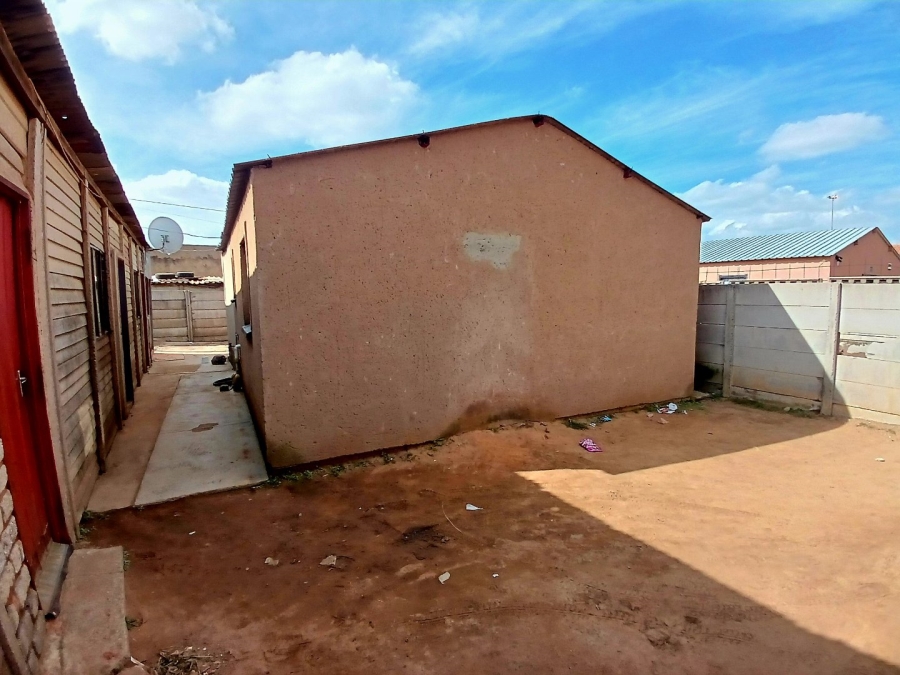  Bedroom Property for Sale in Bluegum View Gauteng