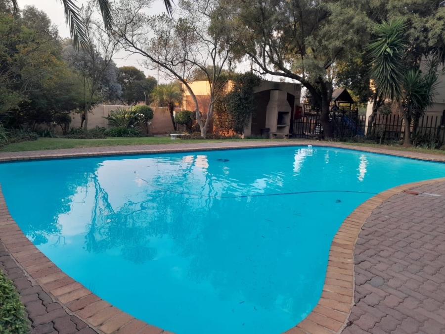 1 Bedroom Property for Sale in Bromhof Gauteng