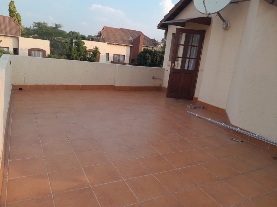 1 Bedroom Property for Sale in Bromhof Gauteng