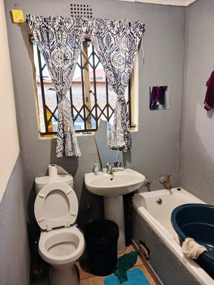  Bedroom Property for Sale in Tsakane Ext 8 Gauteng