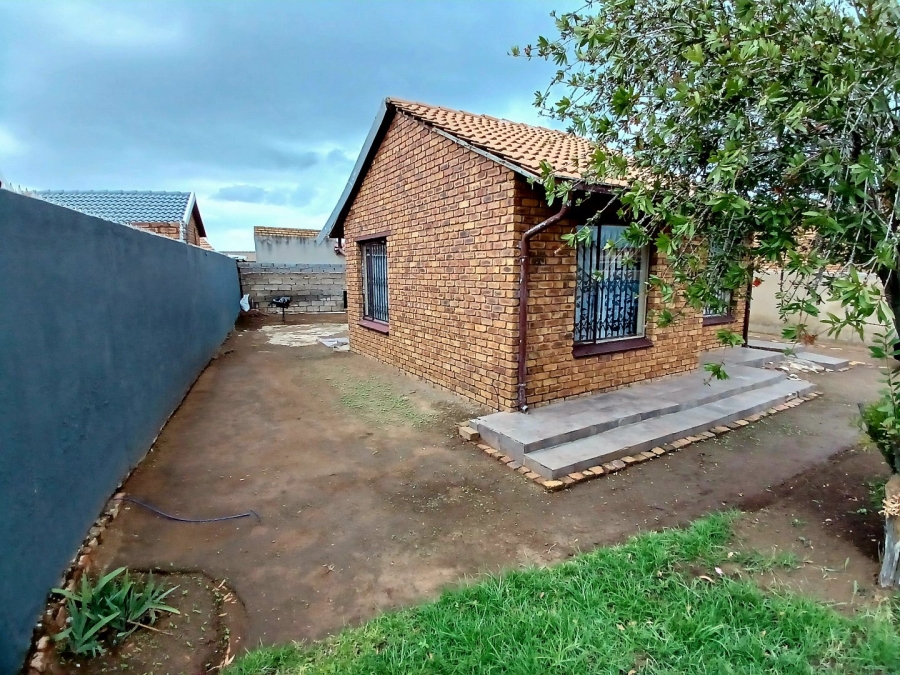  Bedroom Property for Sale in Tsakane Ext 8 Gauteng