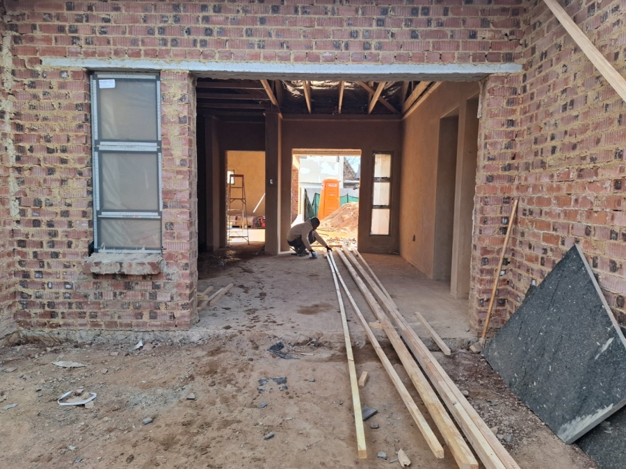 4 Bedroom Property for Sale in Silverwoods Country Estate Gauteng