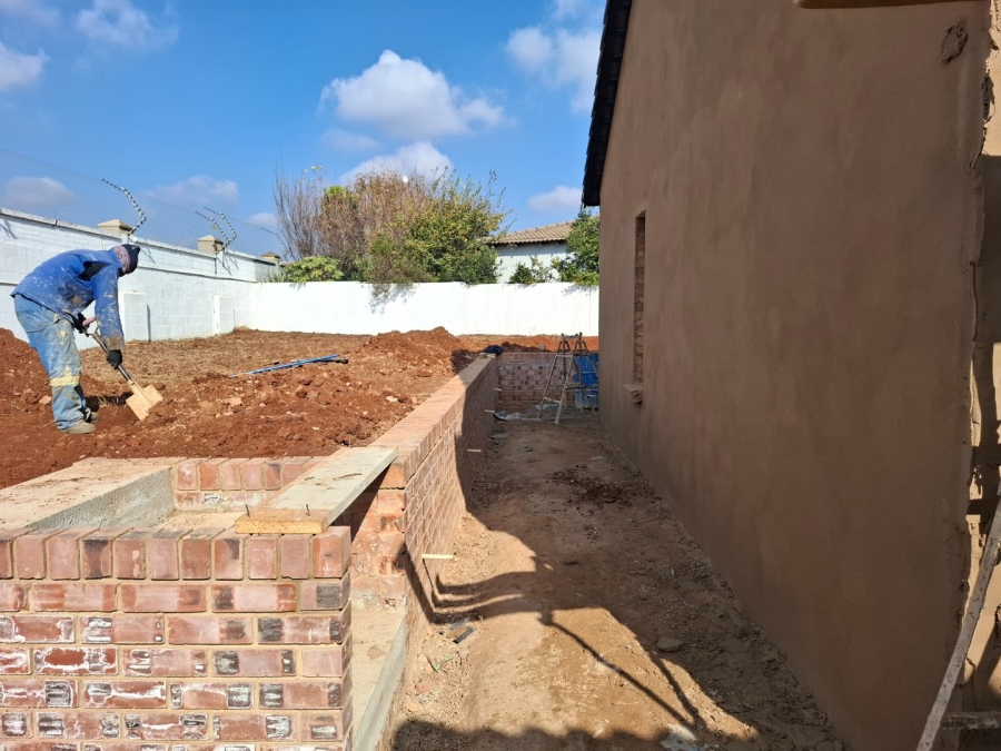 4 Bedroom Property for Sale in Silverwoods Country Estate Gauteng