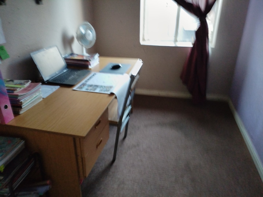 3 Bedroom Property for Sale in Strubenvale Gauteng