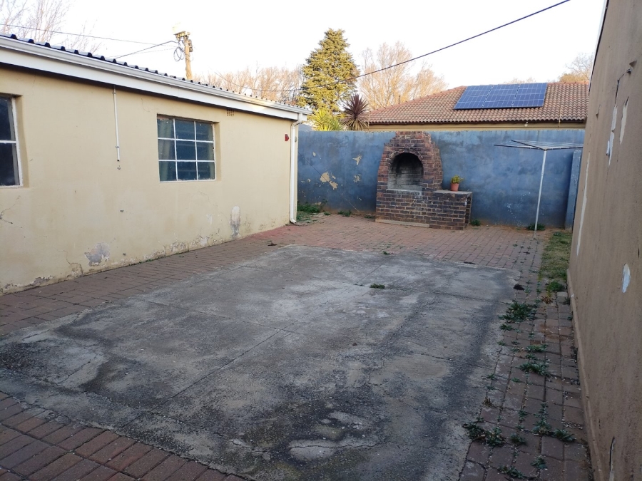 3 Bedroom Property for Sale in Strubenvale Gauteng