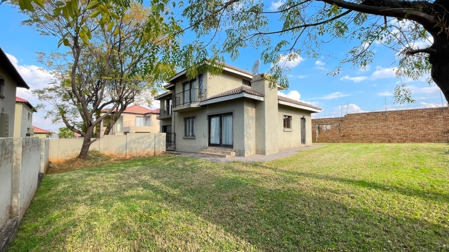 3 Bedroom Property for Sale in Thatchfield Estate Gauteng